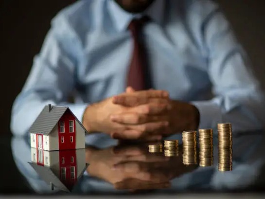 Foreign Investors and Luxury Real Estate in Italy 2025.